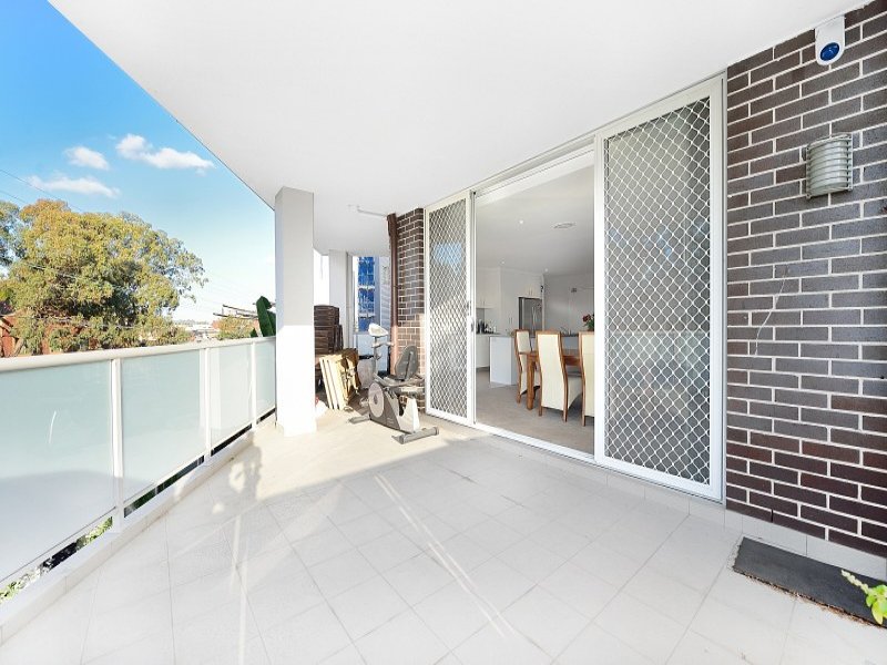 8/69 Park Road, Homebush